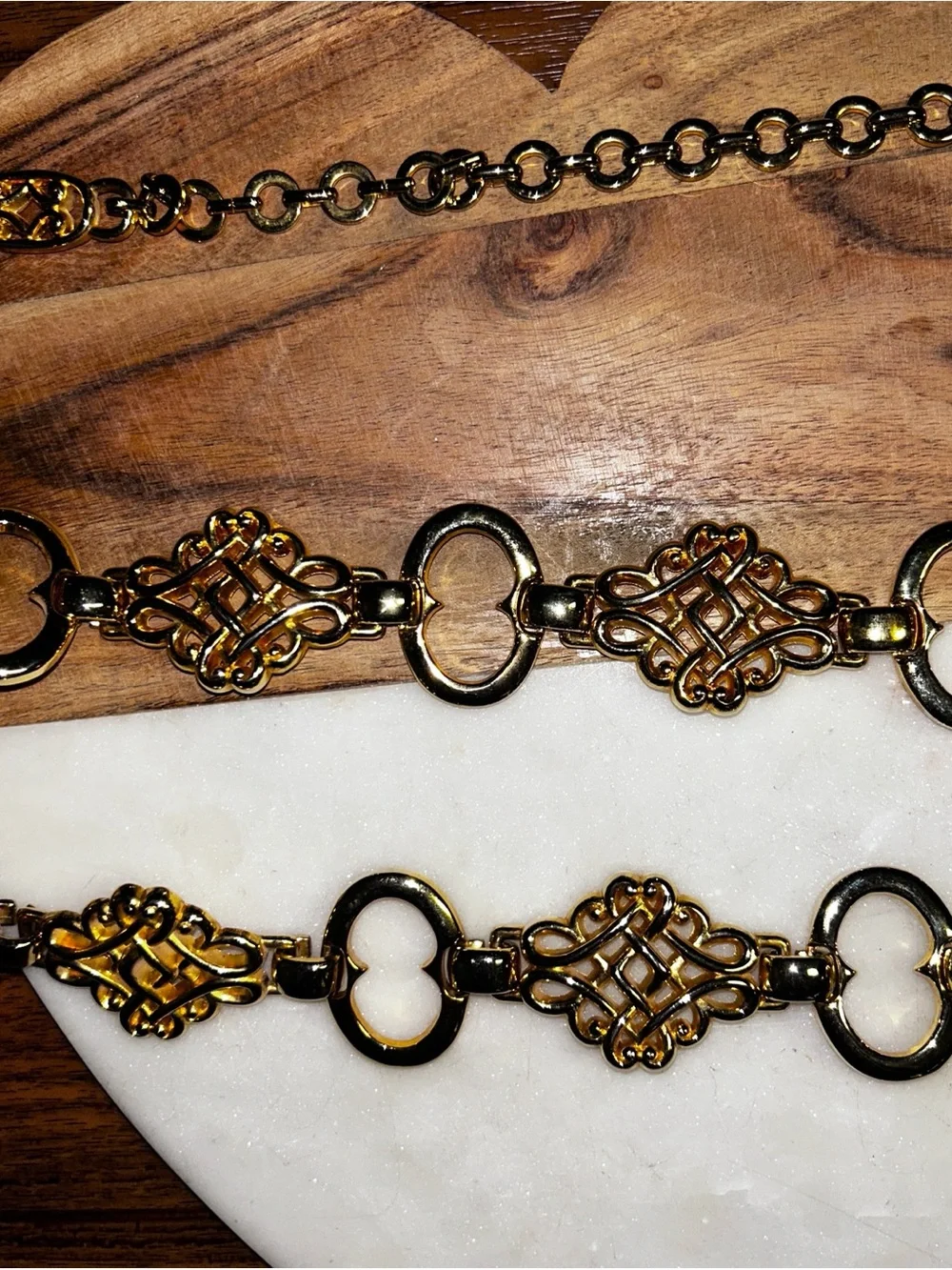 R ~ Vintage ~ Large ~ Gold Tone Chain Link Celtic Knot Design Belt